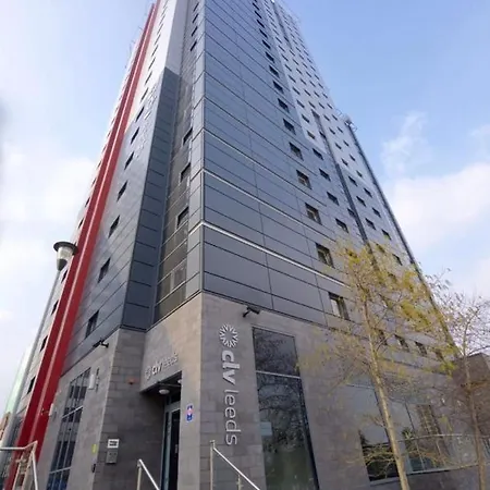 Small Double Ensuite Next To The Centre Leeds (West Yorkshire)